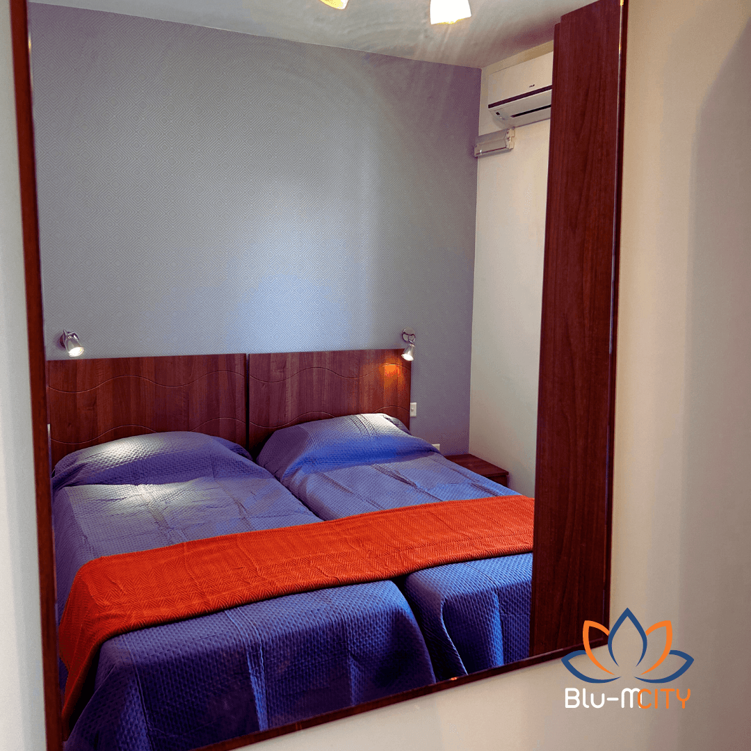 Three-Bedroom Two-Bathroom Sea View Apartment image 7